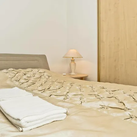 Goodnight Business - Panska Warsaw